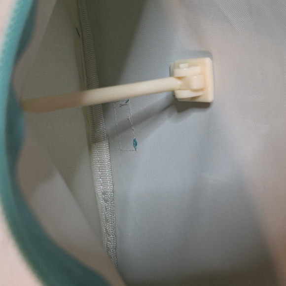 Thirty-One Teal Zippered Pouch With Snaps - Picture 3 of 5